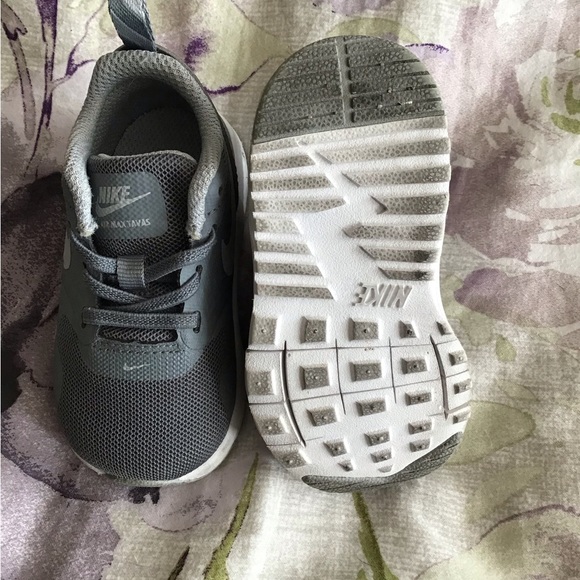 Baby Nike Air Max Tavas - Picture 5 of 6
